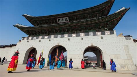 Discover the Hidden Korean.